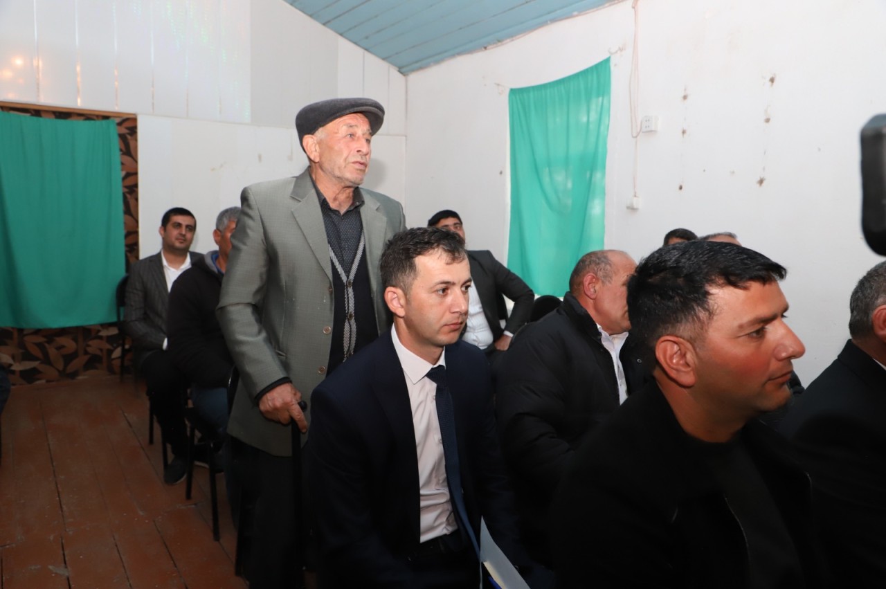 Neftçalanın icra başçısı səyyar görüş keçirdi - FOTOLAR